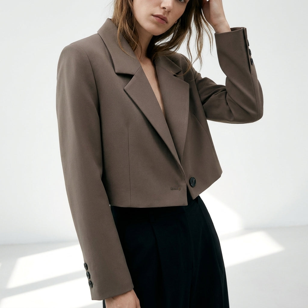 Blazer court femme à revers – Pelagia | Veste élégante de travail